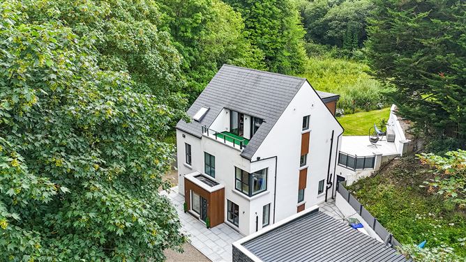 DE CLARE HOUSE, GALLOWS HILL, BENNETTSBRIDGE ROAD, KILKENNY