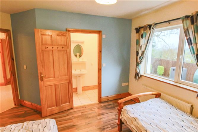 11 Cluain Ard, Carrick-On-Shannon, Co. Leitrim