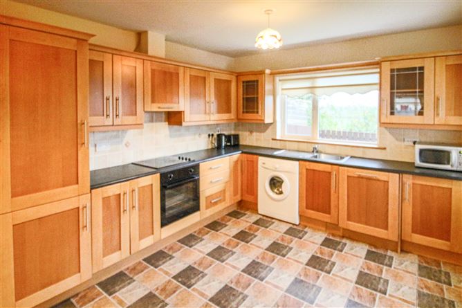 11 Cluain Ard, Carrick-On-Shannon, Co. Leitrim