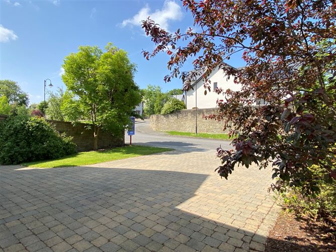 16 Ard Aoibhinn, Innishannon, Cork