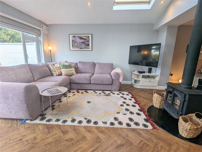 12 Redwood Heights, Kilnamanagh, Dublin 24