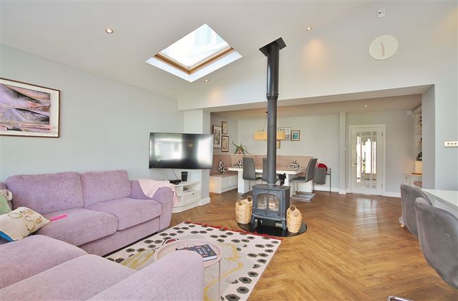 12 Redwood Heights, Kilnamanagh, Dublin 24