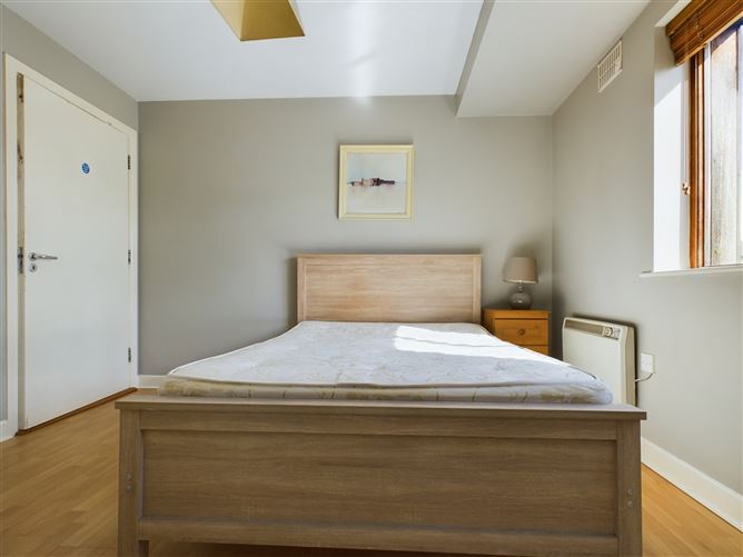 Apt. 10, Penrose House, Penrose Lane, Waterford