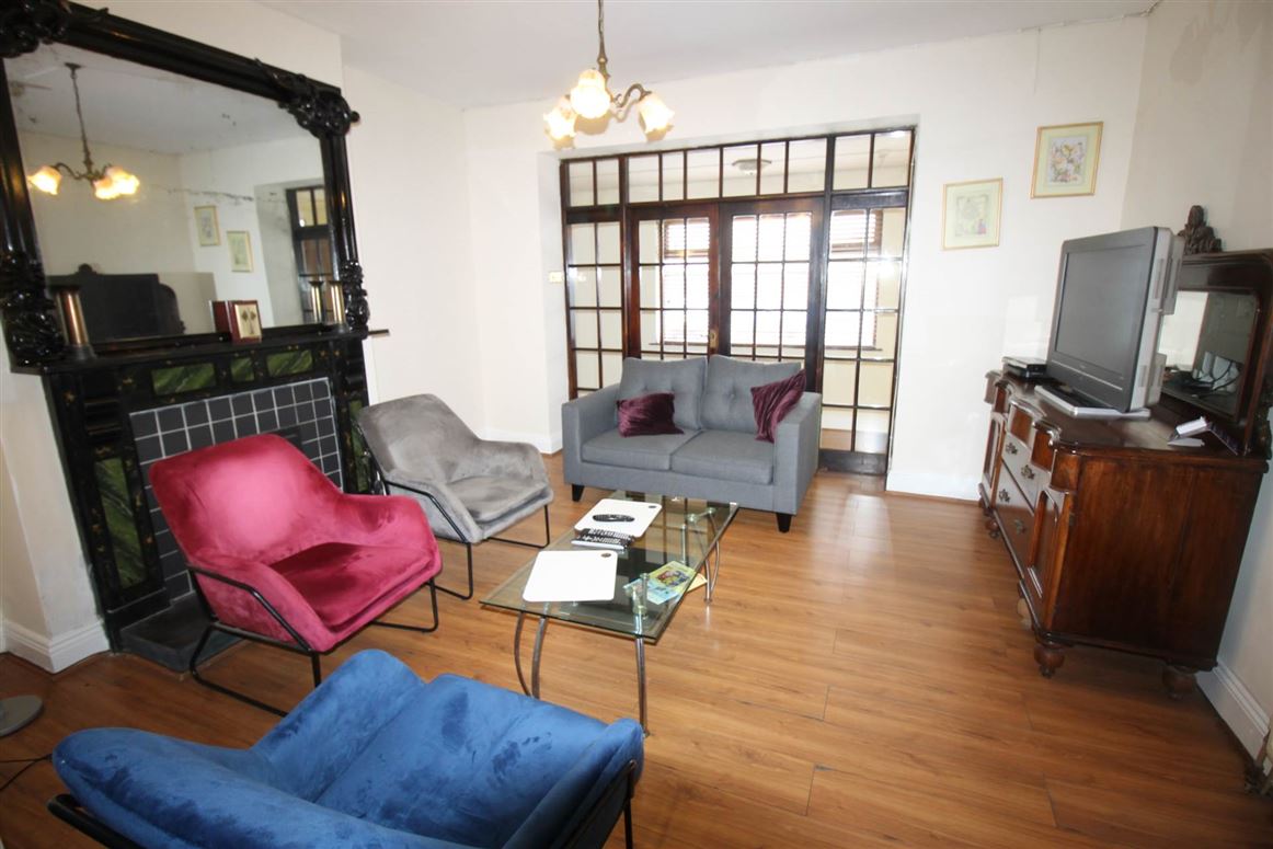 Room One, Parknasilla, 33 Old Blackrock Road, Cork, County Cork