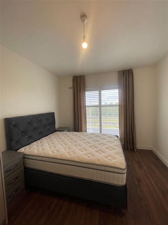 8 Parkleigh view , Seven Mills,   Dublin 22, D22V26T