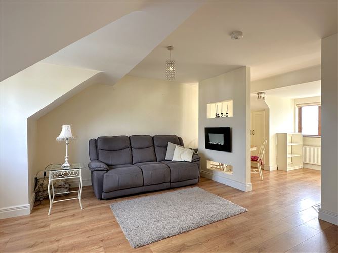 20 HAZEL COURT, ORANMORE, GALWAY