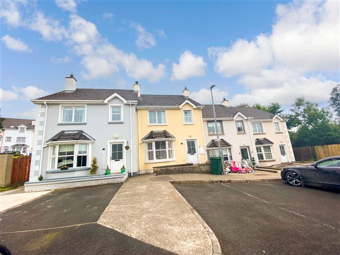 10 Na Hinsean, Manorcunningham, Co. Donegal