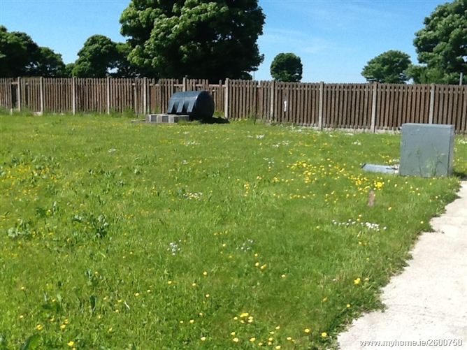 3 Bedroom Bungalow, 37 Woodstream, Castlerea Town, Co. Roscommon