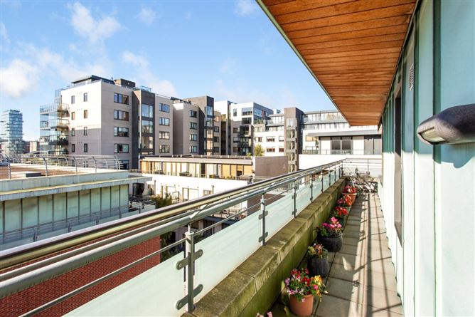 120 Longboat Quay South, Grand Canal Dock, Dublin 2