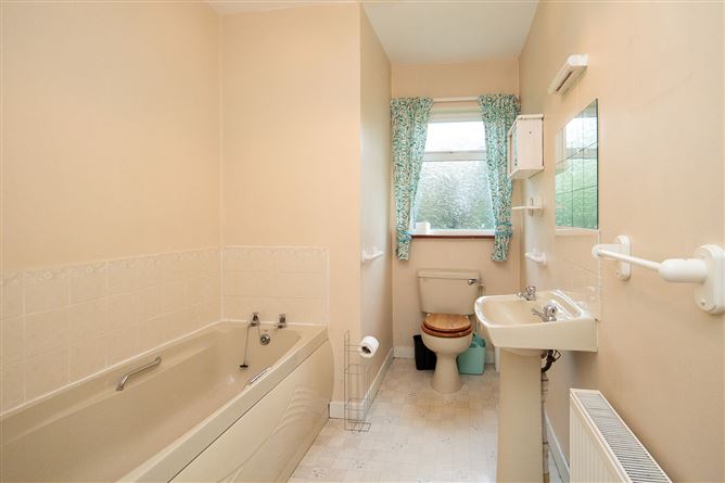 Lacken Lodge, Rathmoyle, Kilkenny, Kilkenny