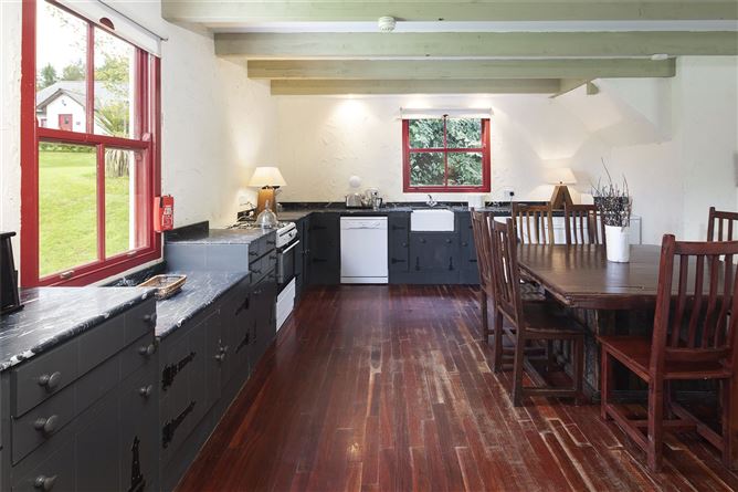 Sarah's Cottage, Barnabrow Village, Barnabrow, Midleton, Co. Cork