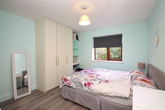 1 Hunters Hall, Hunters Wood, Ballycullen