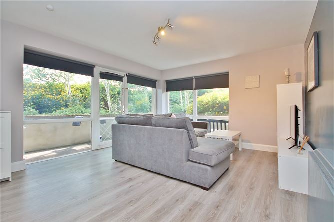 1 Hunters Hall, Hunters Wood, Ballycullen