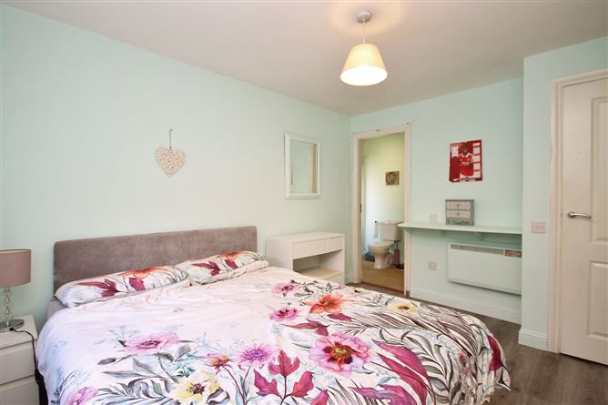 1 Hunters Hall, Hunters Wood, Ballycullen