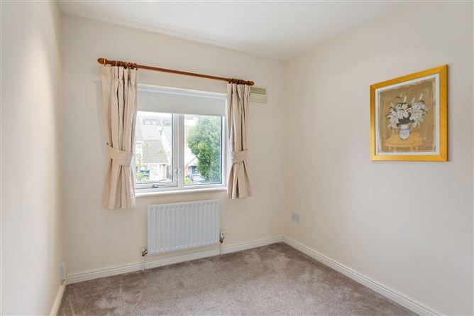 1 Orby Avenue, The Gallops, Leopardstown, Dublin 18