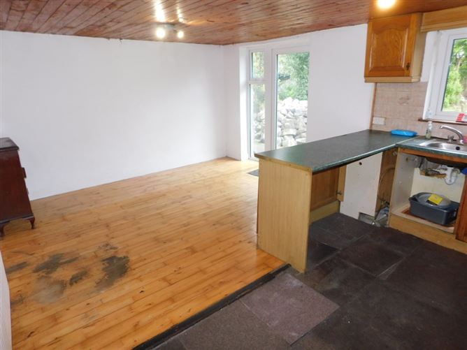 8 The Cottages,, Ballintemple, Cork