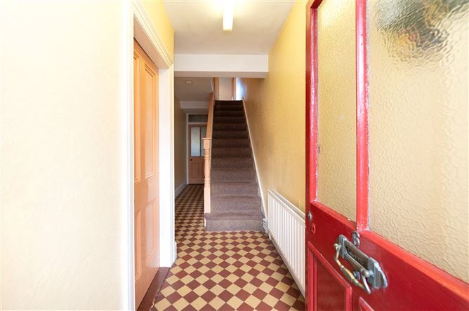 6 Sunnyside, Gaol Walk, Western Road, Cork
