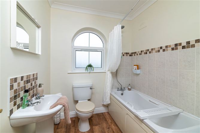 39 Meadow Court, Daingean, Offaly