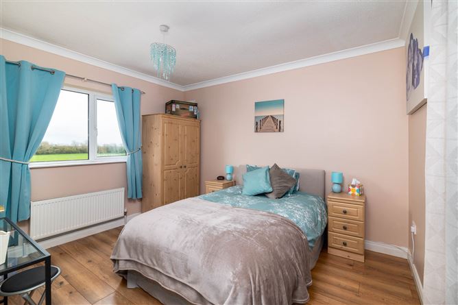 39 Meadow Court, Daingean, Offaly
