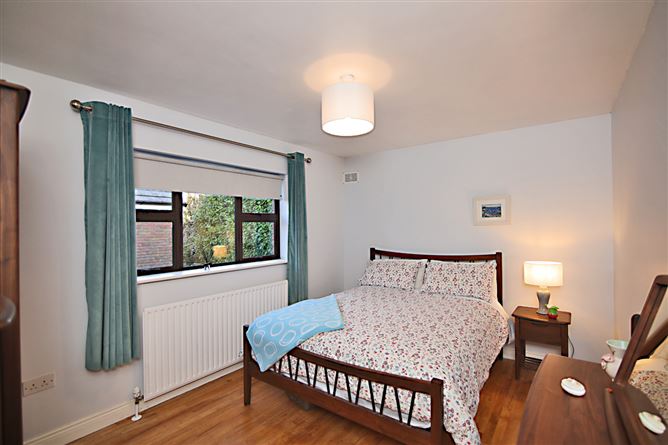 1A Thormanby Woods, Howth,   County Dublin
