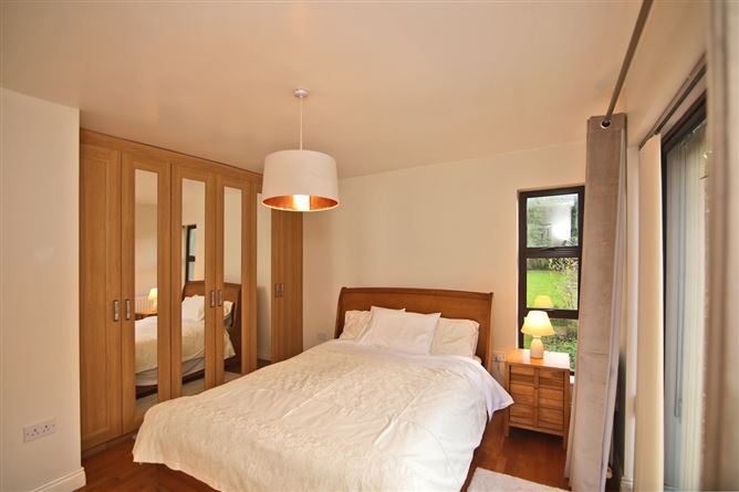 1A Thormanby Woods, Howth,   County Dublin
