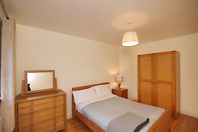 1A Thormanby Woods, Howth,   County Dublin
