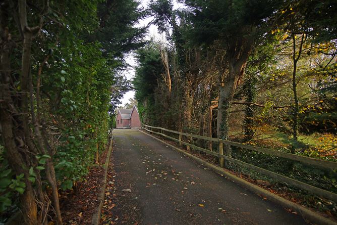 1A Thormanby Woods, Howth,   County Dublin