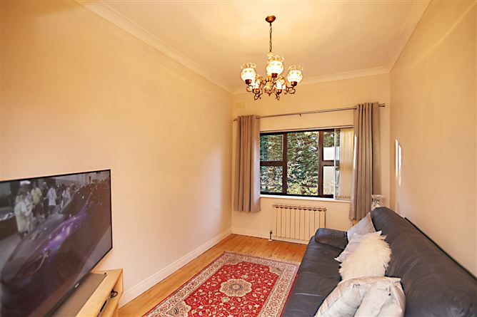 1A Thormanby Woods, Howth,   County Dublin