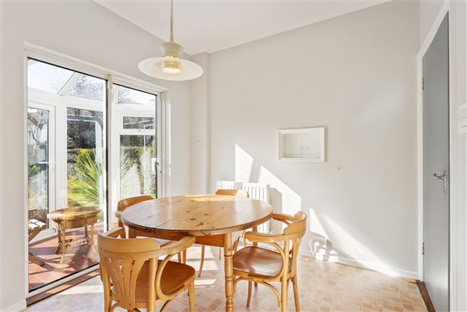 3 Gledswood Park, Clonskeagh,   Dublin 14