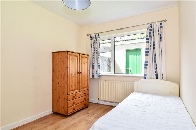 8 Cherry Park, Newcastle, Galway