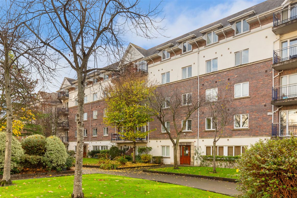 77 Hampton Square, Navan Road, Dublin 7