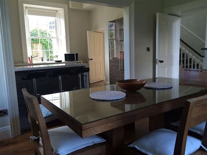 Castle Residence,Castle Hill