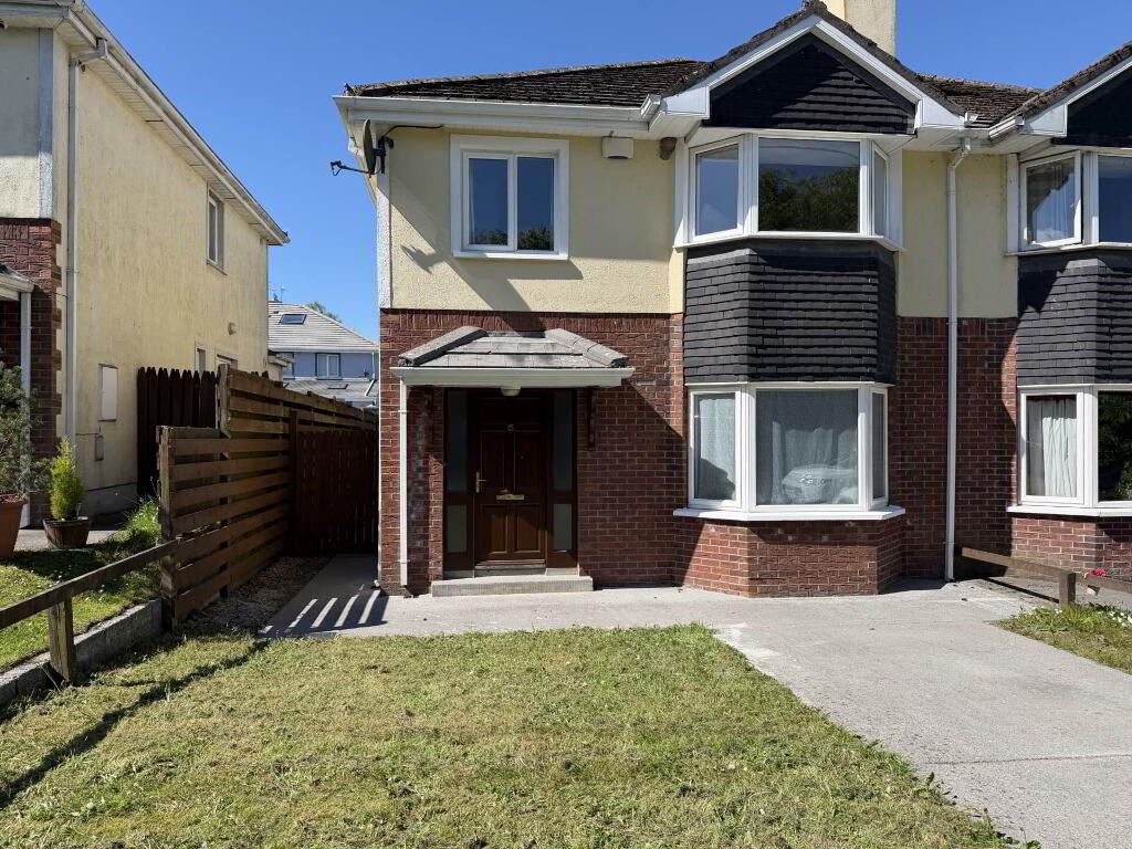15 Rosslands, Roscrea, Tipperary