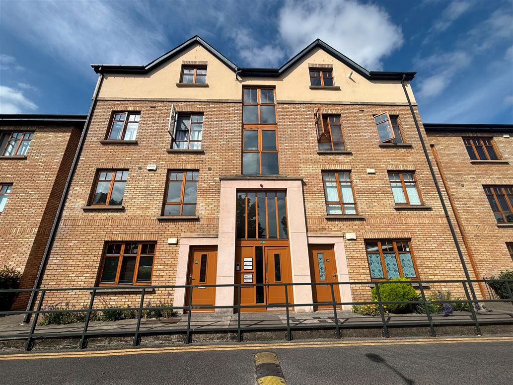 Woodbrook Hall, Castleknock, Dublin 15