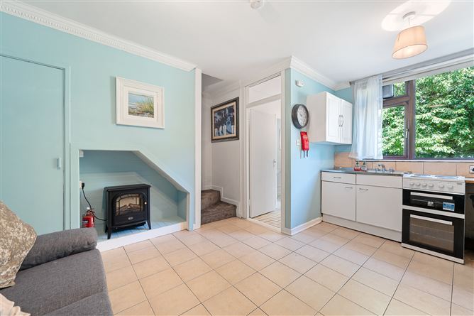 Photo 7 of 22 — 98 White Oaks, Wilton, Cork