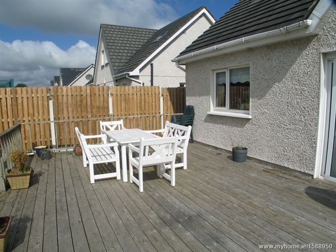 18 The Streams, Caragh, Co. Kildare