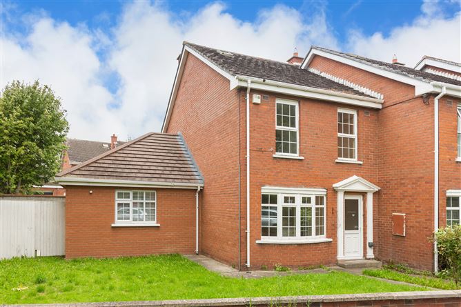 27 Brookfield, Kimmage, Dublin 12