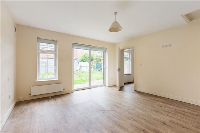 27 Brookfield, Kimmage, Dublin 12