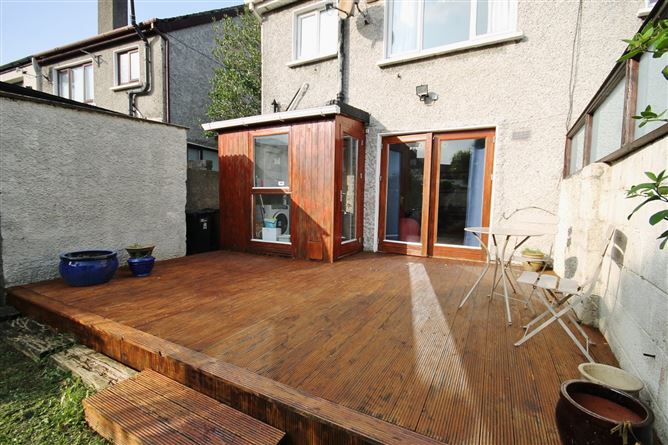 215 St. James's Road, Walkinstown, Dublin 12