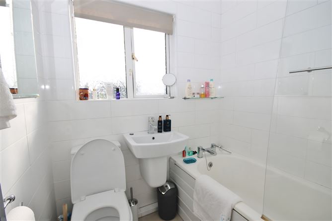 215 St. James's Road, Walkinstown, Dublin 12