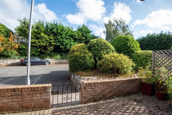 12 Laurence Court, Mt. Argus Road, Harold's Cross, Dublin 6
