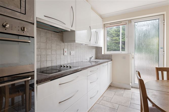 12 Laurence Court, Mt. Argus Road, Harold's Cross, Dublin 6