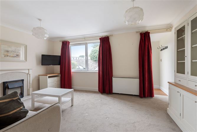 12 Laurence Court, Mt. Argus Road, Harold's Cross, Dublin 6