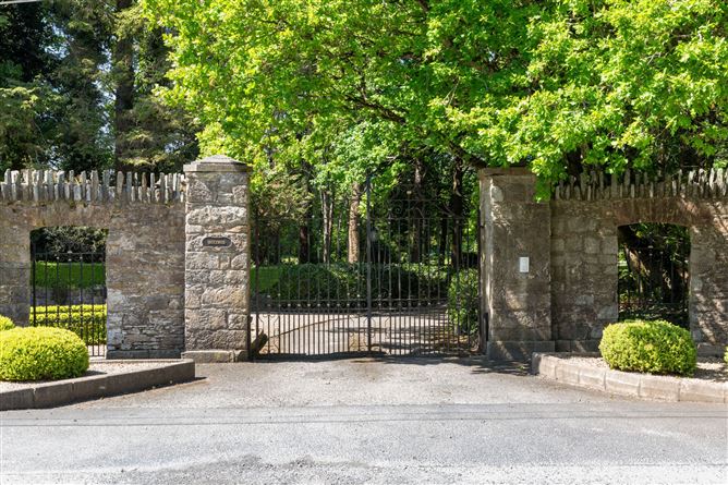 Bridlewood House, Forenaughts Little, Naas, County Kildare