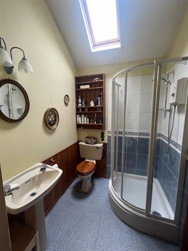 Trinity Cottage, Old Church Road, Carlingford, Louth