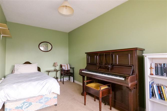 28 The Rise, Knocknacarra, Galway.