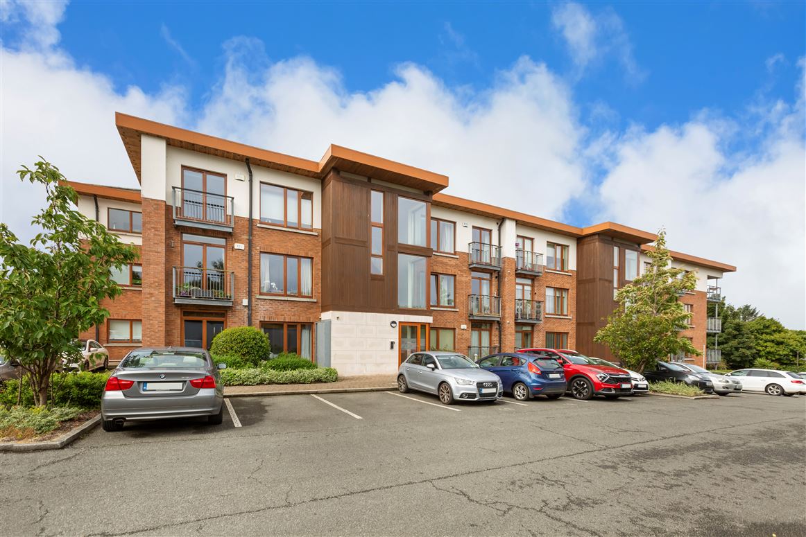 Kingston Hall, Harold's Grange Road, Sandyford, Dublin 18