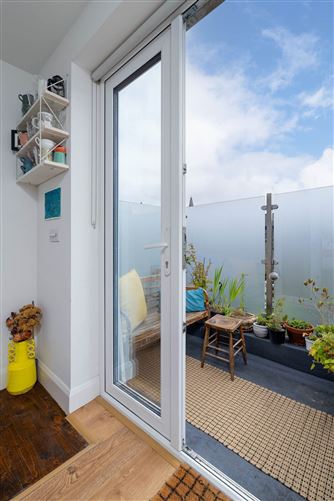 Photo 5 of 19 — 6 Reginald Street, Dublin 8