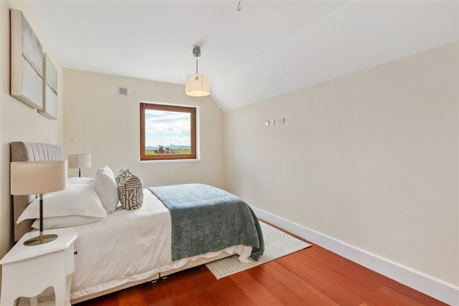 Photo 18 of 35 — 643B Howth Road, Raheny, Dublin 5
