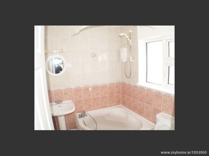 Ash Park Avenue, Lucan, Co. Dublin